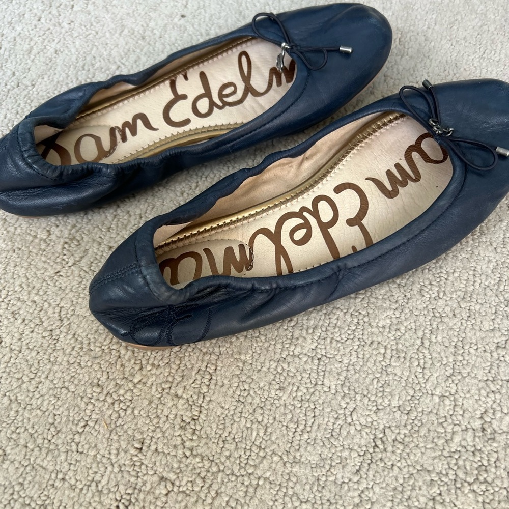 Sam Edelman navy, buttery soft leather flats. Size 8